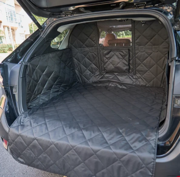 Full-Coverage Cargo Liner with Mesh Window — P25-33 detail 1